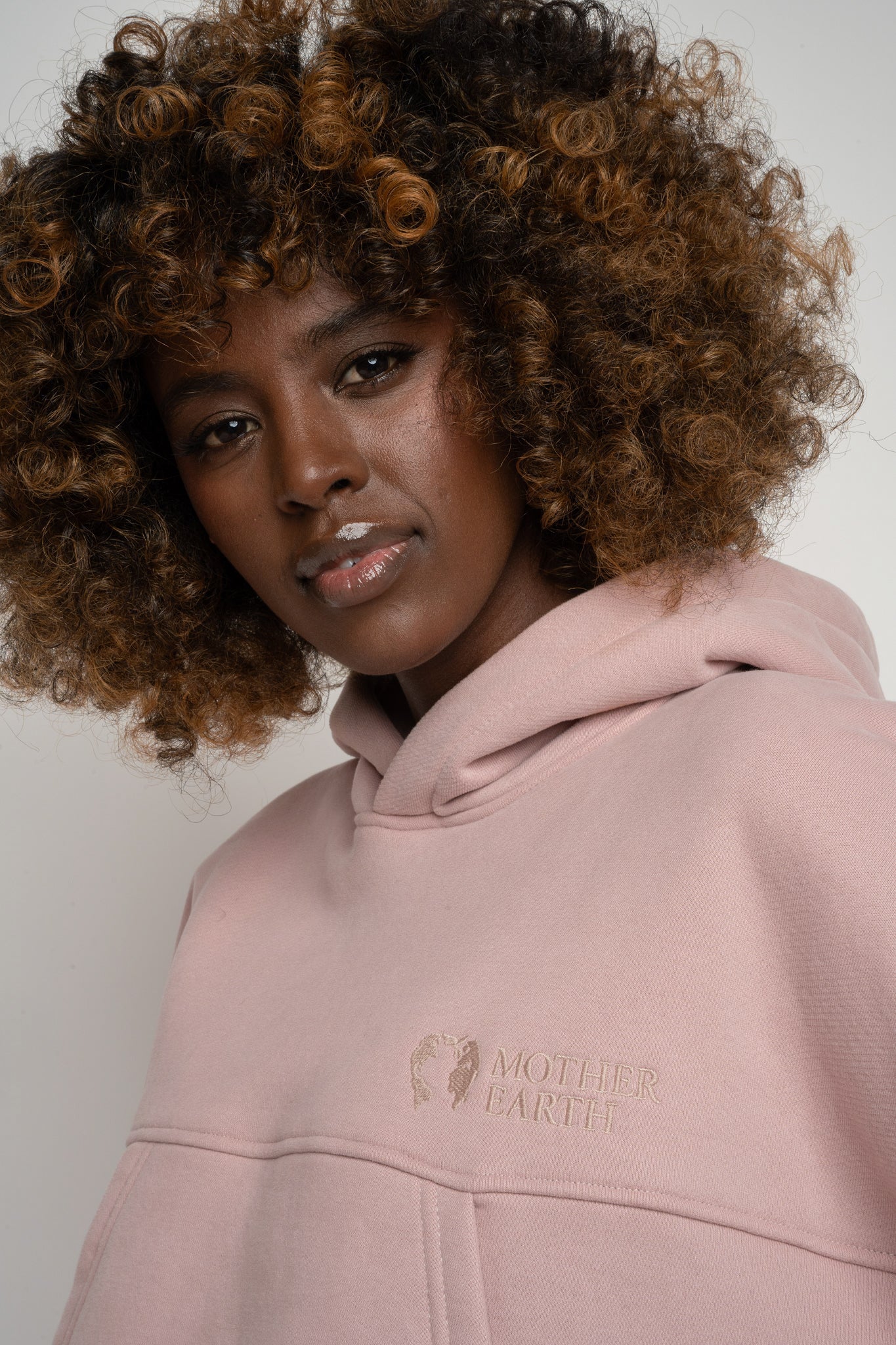 BLUZA Z KAPTUREM 2nd DROP JASNORÓŻOWA - MURIA