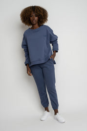 BLUZA O KROJU REGULAR FIT Z DŁUŻSZYM TYŁEM GRANATOWA - COOK