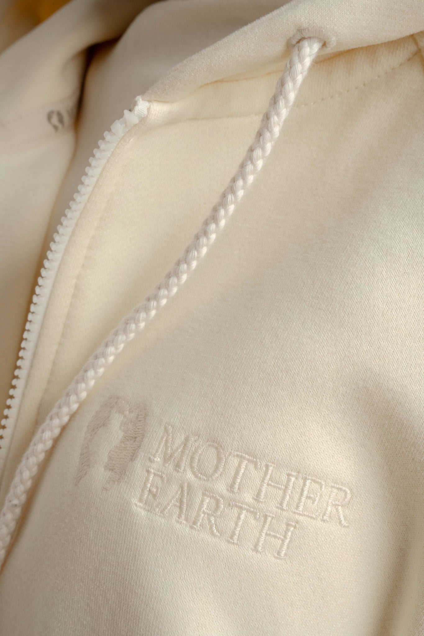 LONG ZIPPED HOODIE LIGHT BROWN - ESMERALDA
