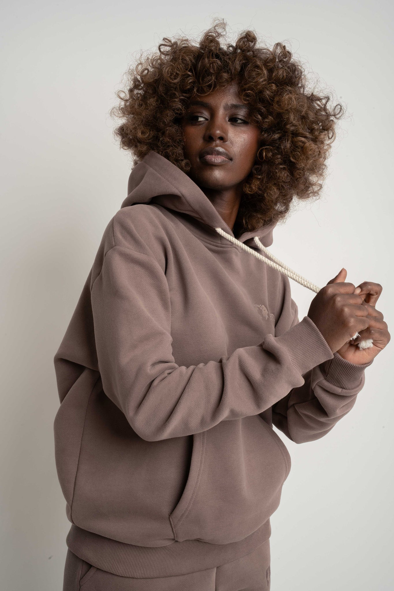 HOODIE CAPPUCCINO - MOHELI