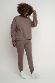 BLUZA O KROJU REGULAR FIT Z DŁUŻSZYM TYŁEM CAPPUCCINO- COOK