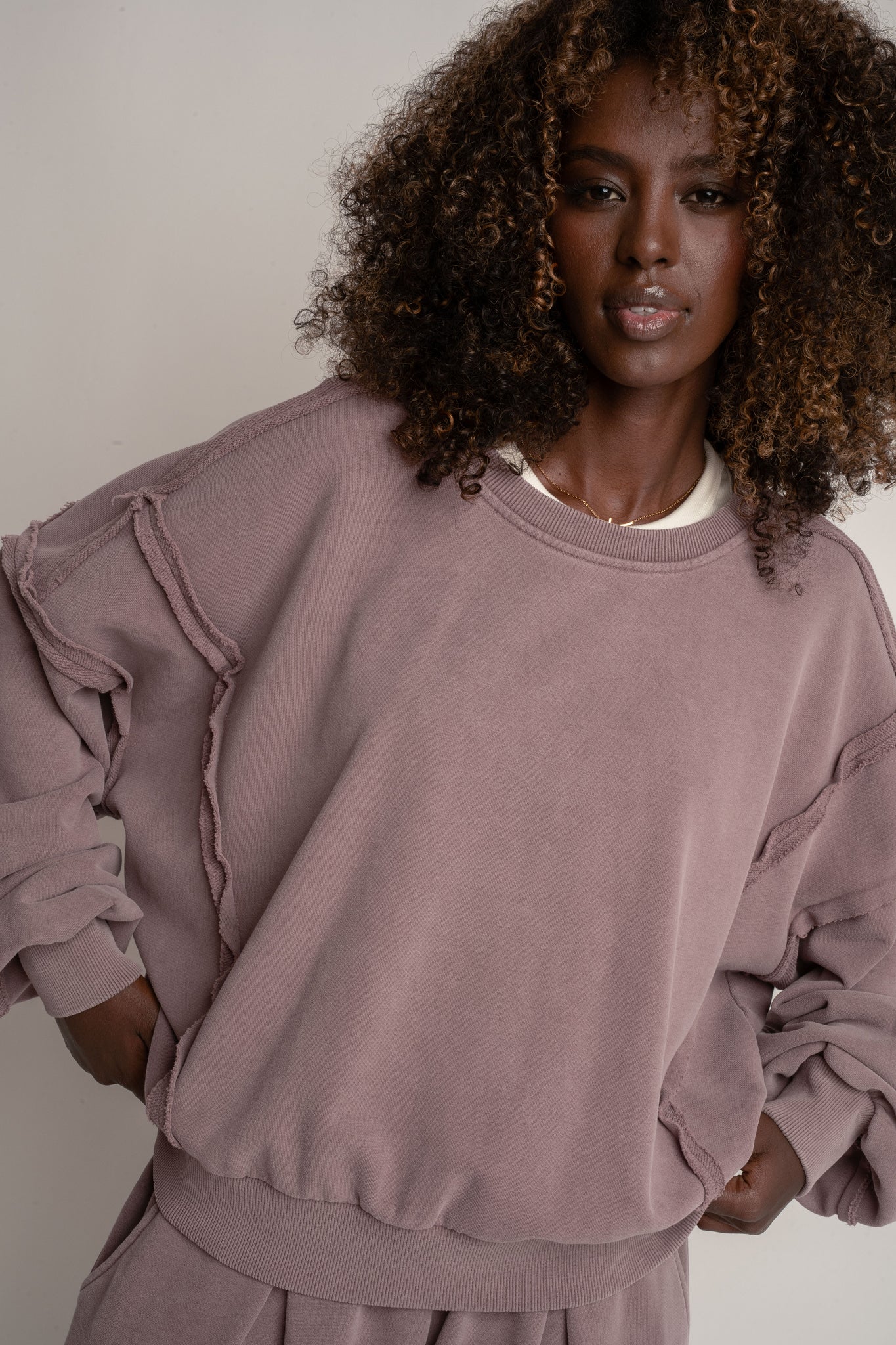 BLUZA Z EFEKTEM WASHED BORDOWA - DALARNA