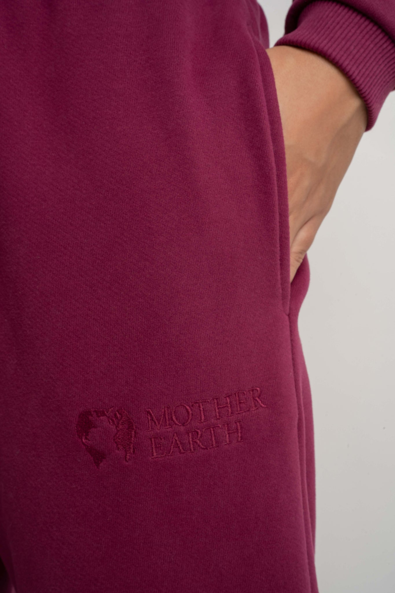 BURGUNDY BAGGY SWEATPANTS - KARPATOS