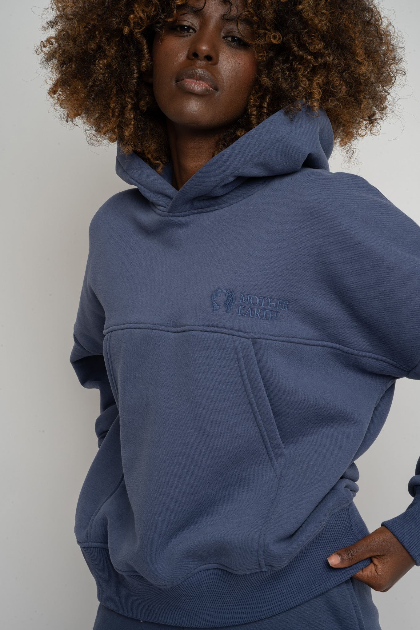 BLUZA Z KAPTUREM GRANATOWA - MURIA