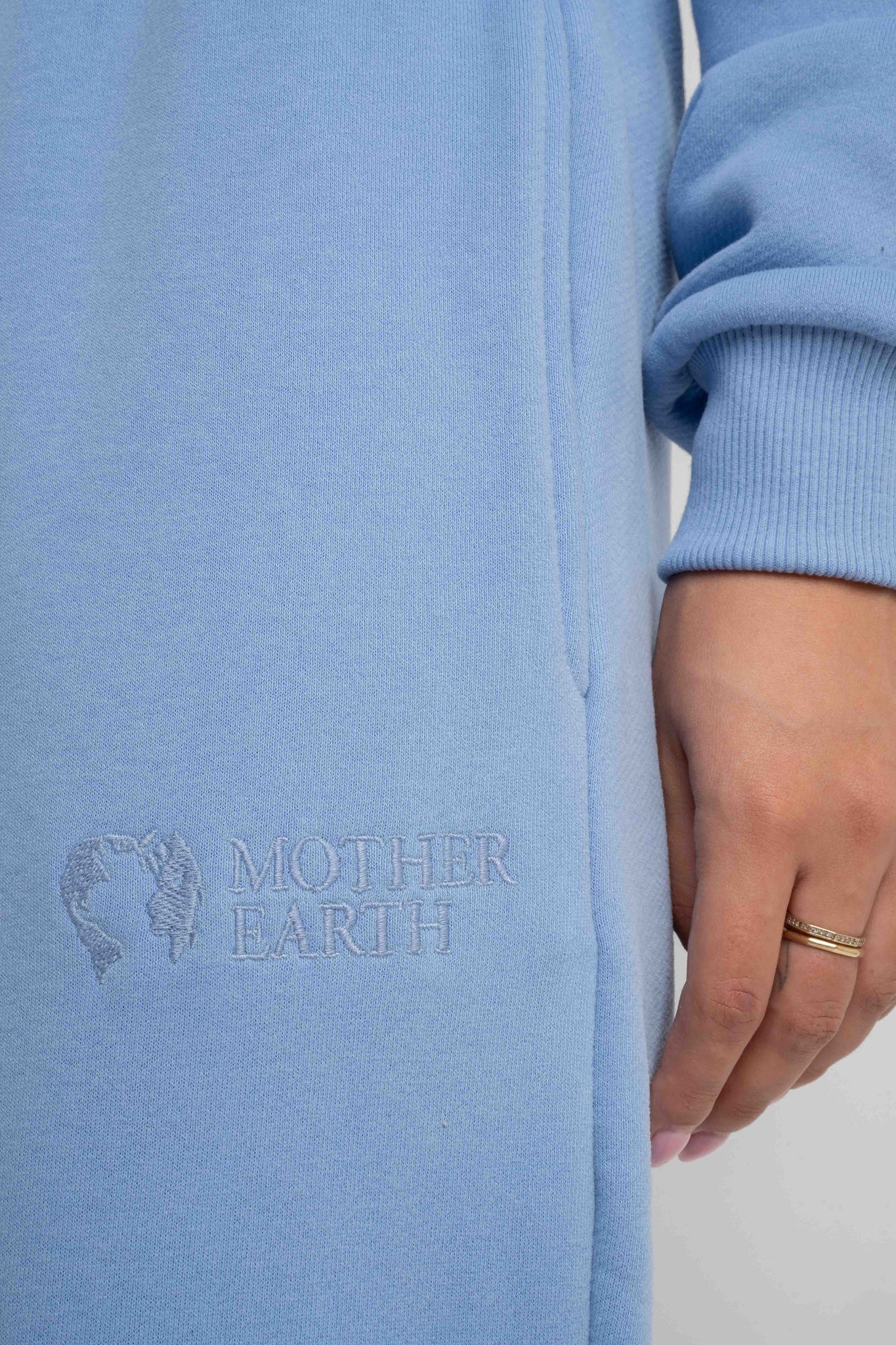 LIGHT BLUE BAGGY SWEATPANTS - KARPATOS
