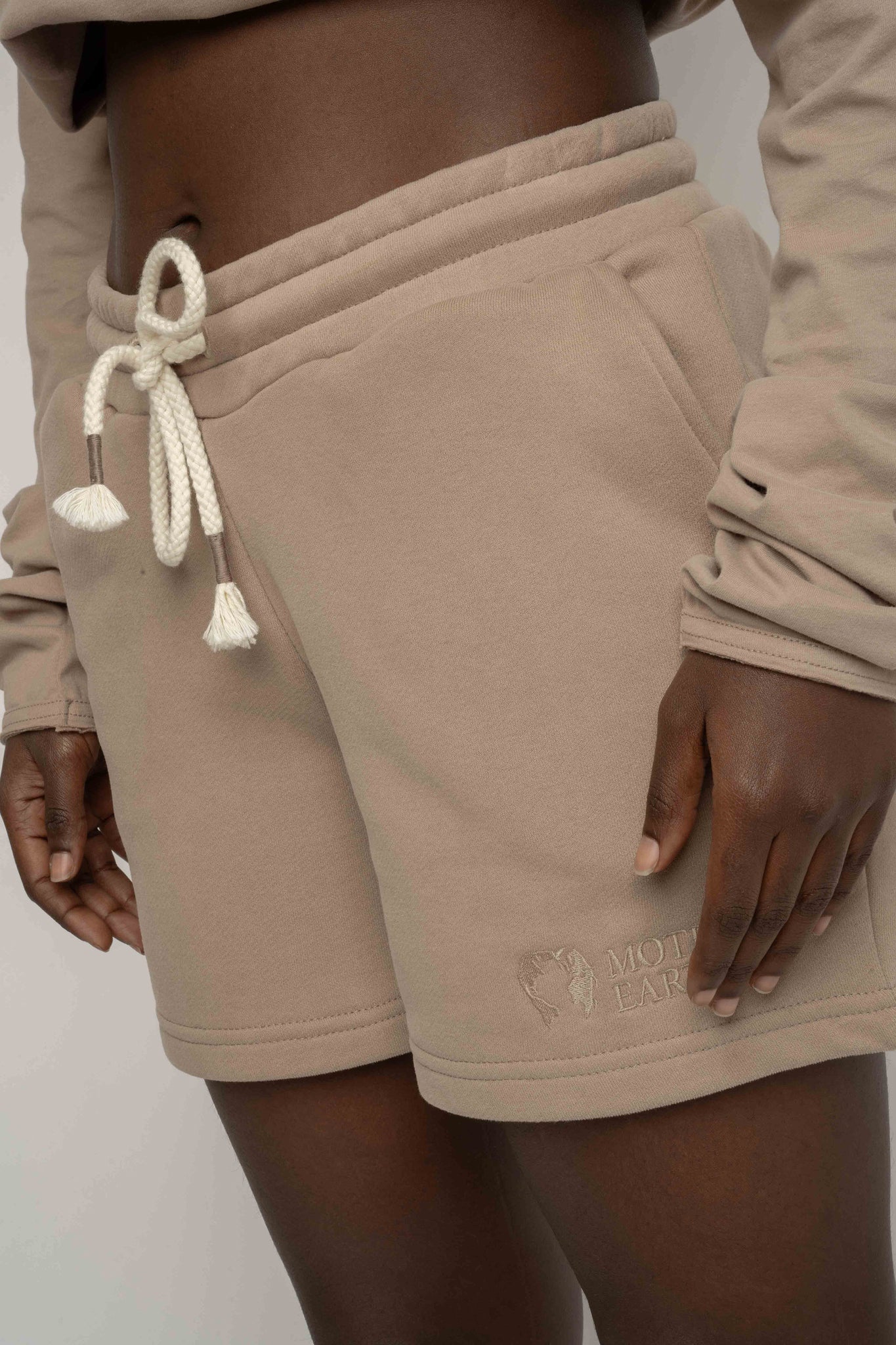 LIGHT BROWN SWEATSHORTS - LA GOMERA