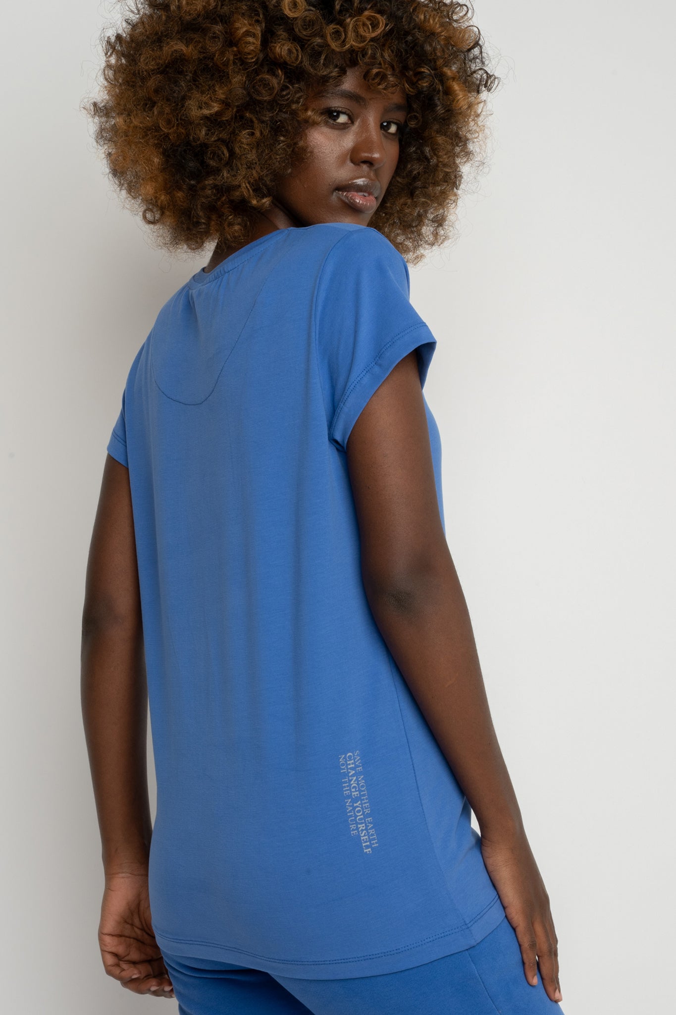 T-SHIRT DAMSKI CHABROWY - PETIT