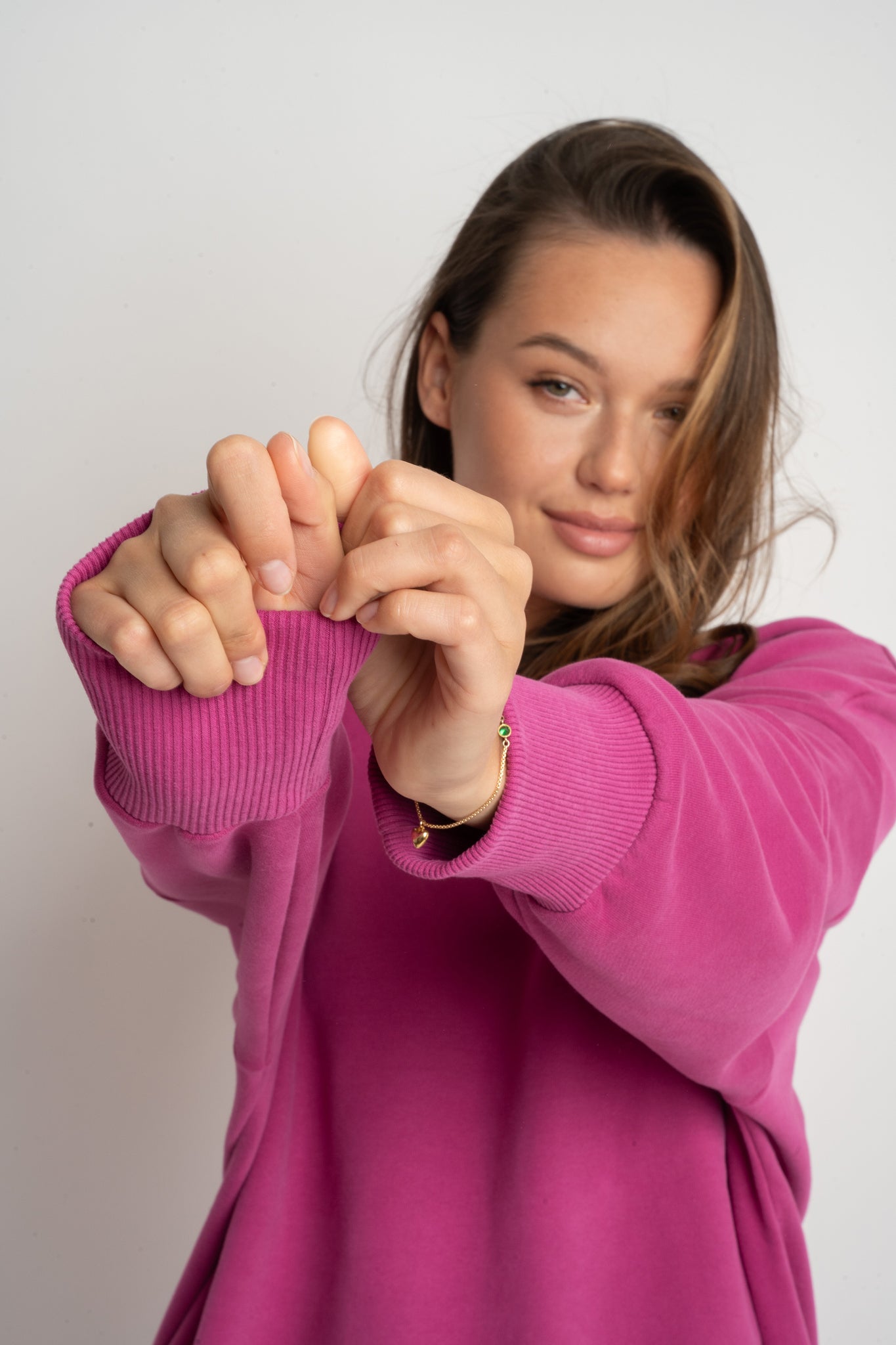 BLUZA Z DEKOLTEM OVERSIZE RÓŻOWA - BISCOE