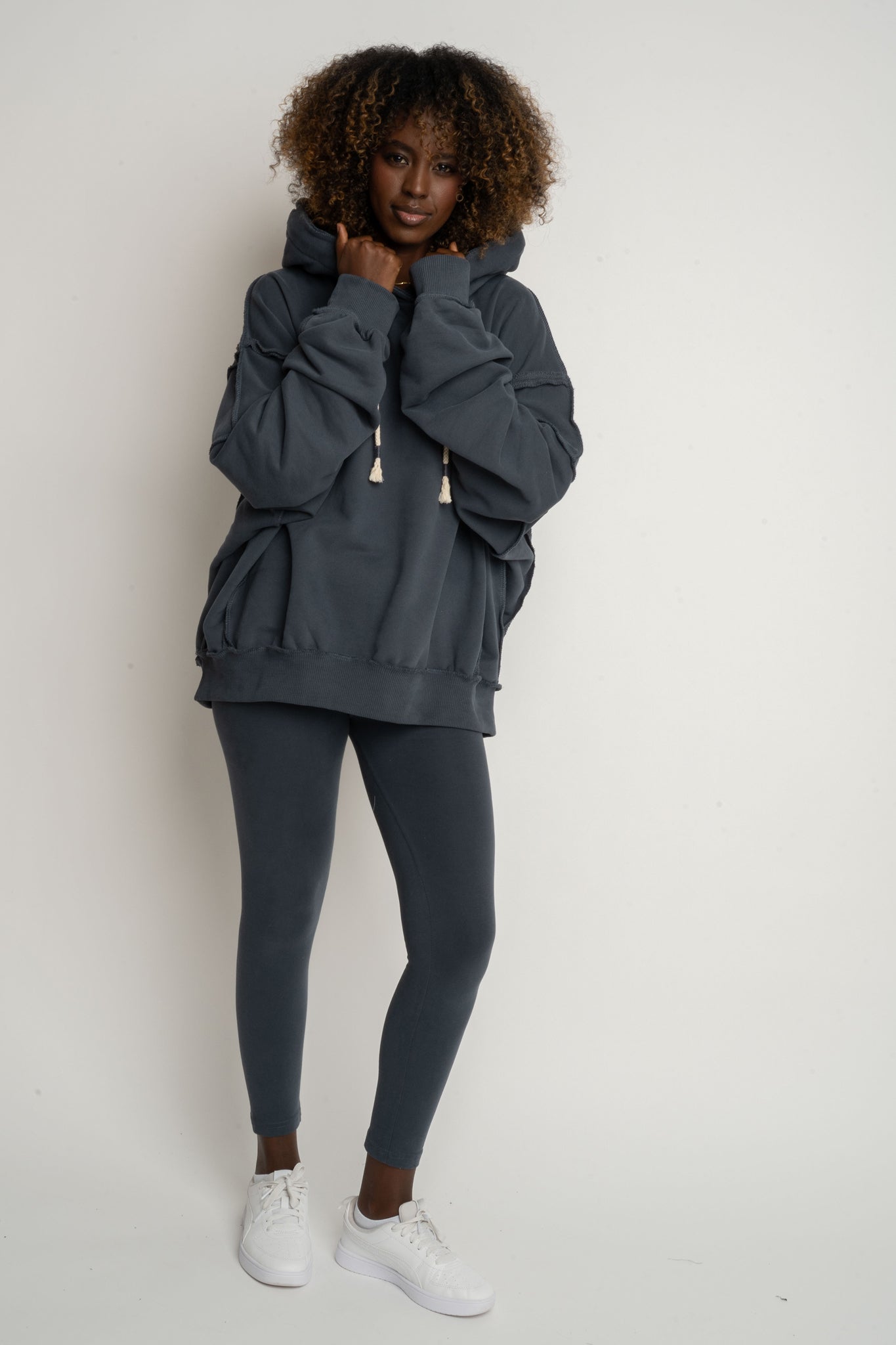 OVERSIZED HOODED SWEATSHIRT GRAPHITE - NESCA