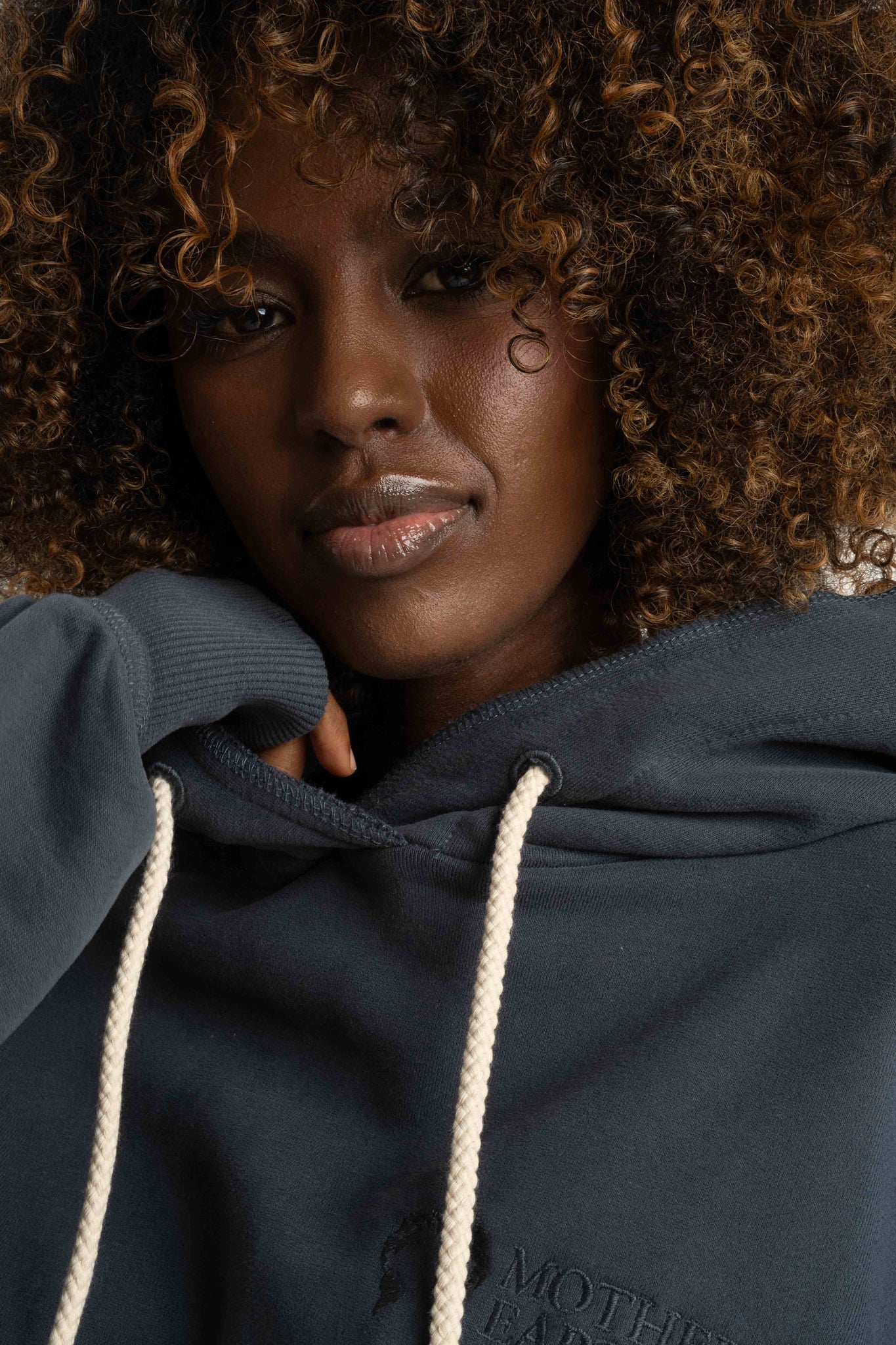 OVERSIZED HOODED SWEATSHIRT GRAPHITE - NESCA