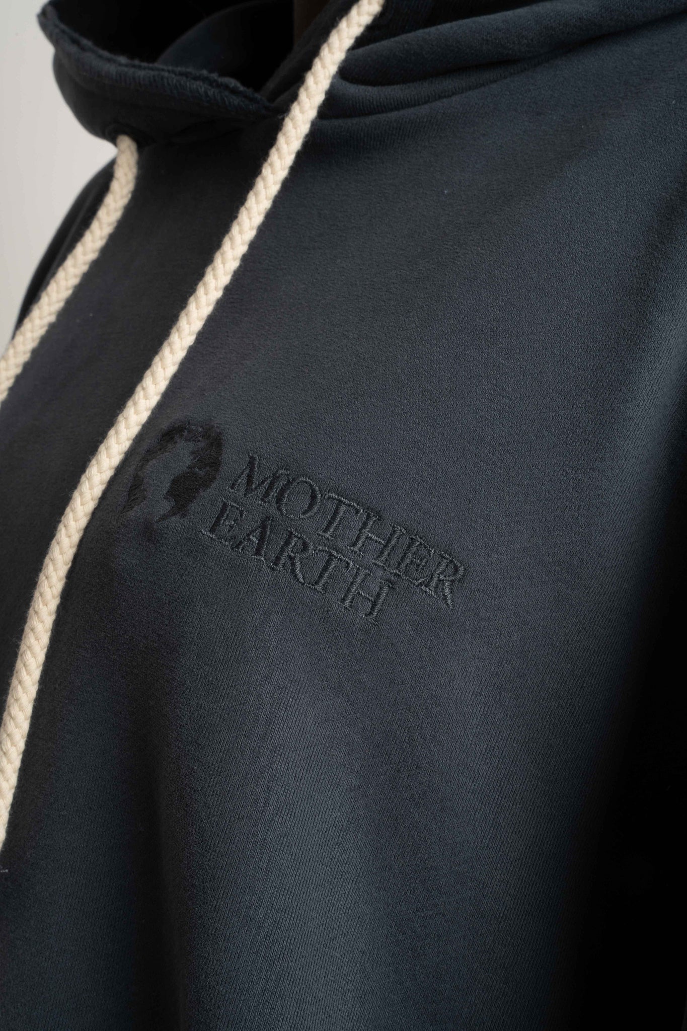 OVERSIZED HOODED SWEATSHIRT GRAPHITE - NESCA