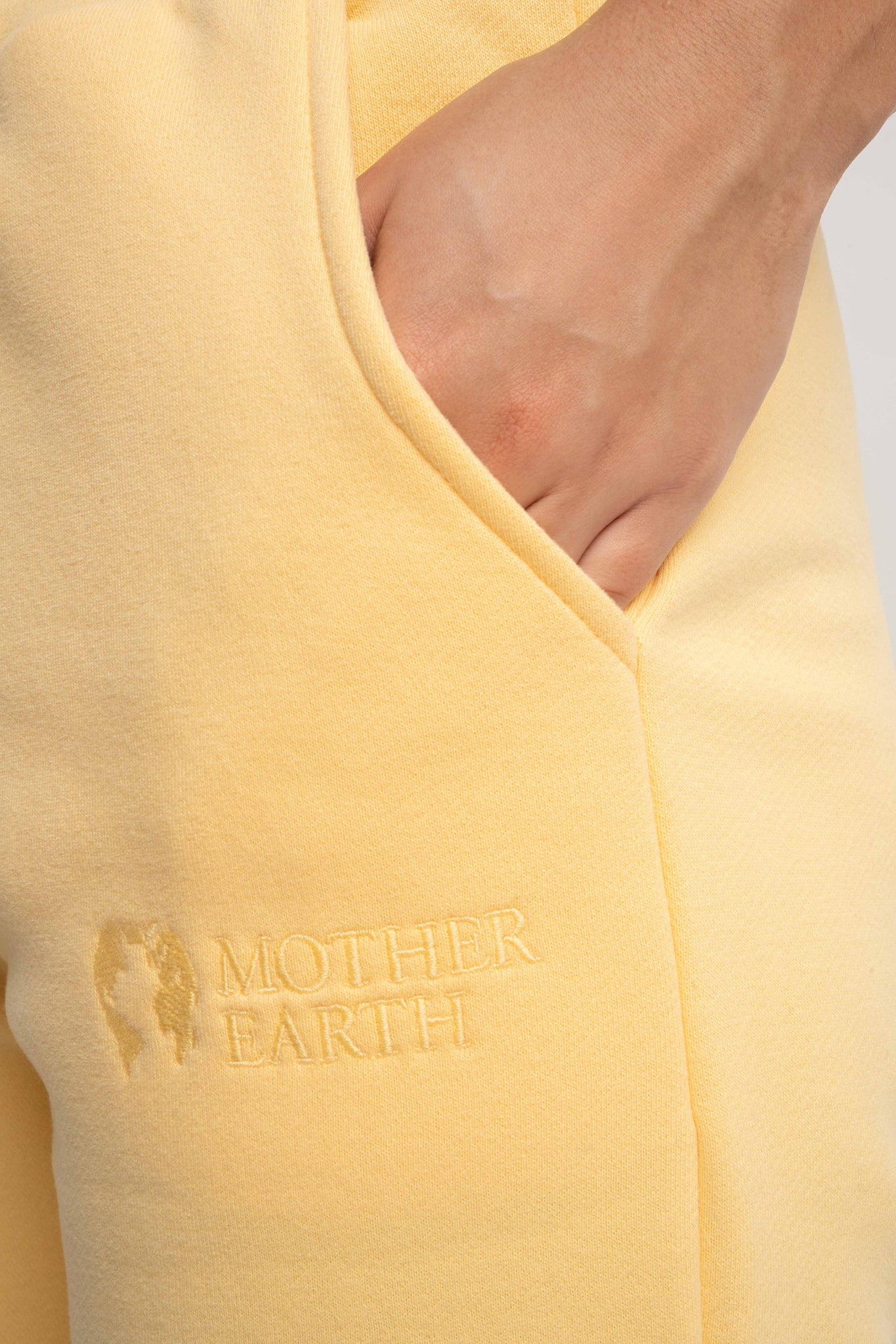 REGULAR FIT BANANA YELLOW SWEATPANTS - MILOS