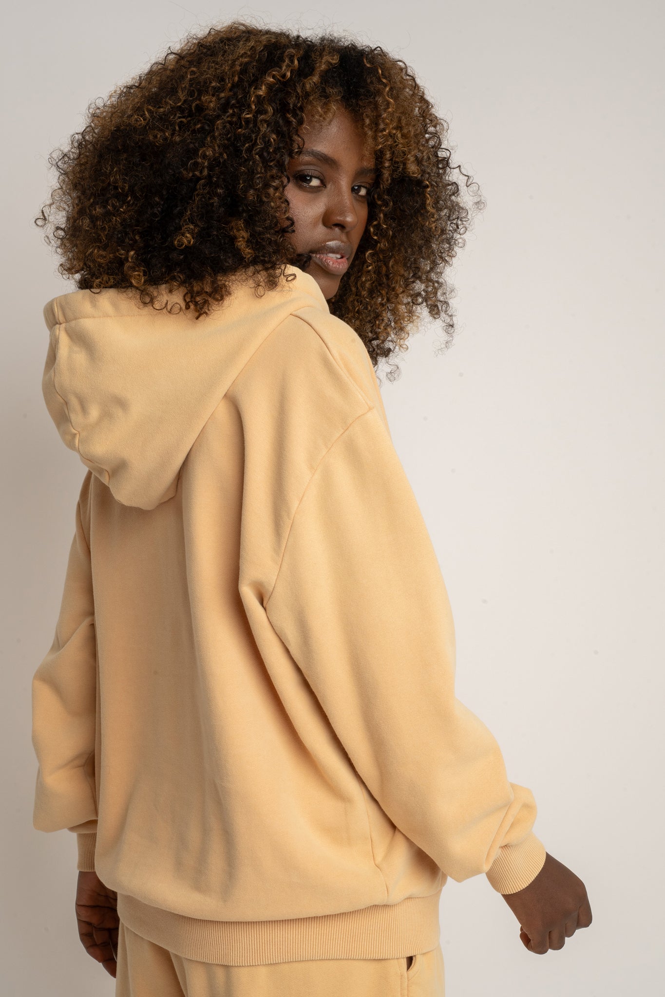 BLUZA Z EFEKTEM WASHED MUSZTARDOWA - LAPLAND