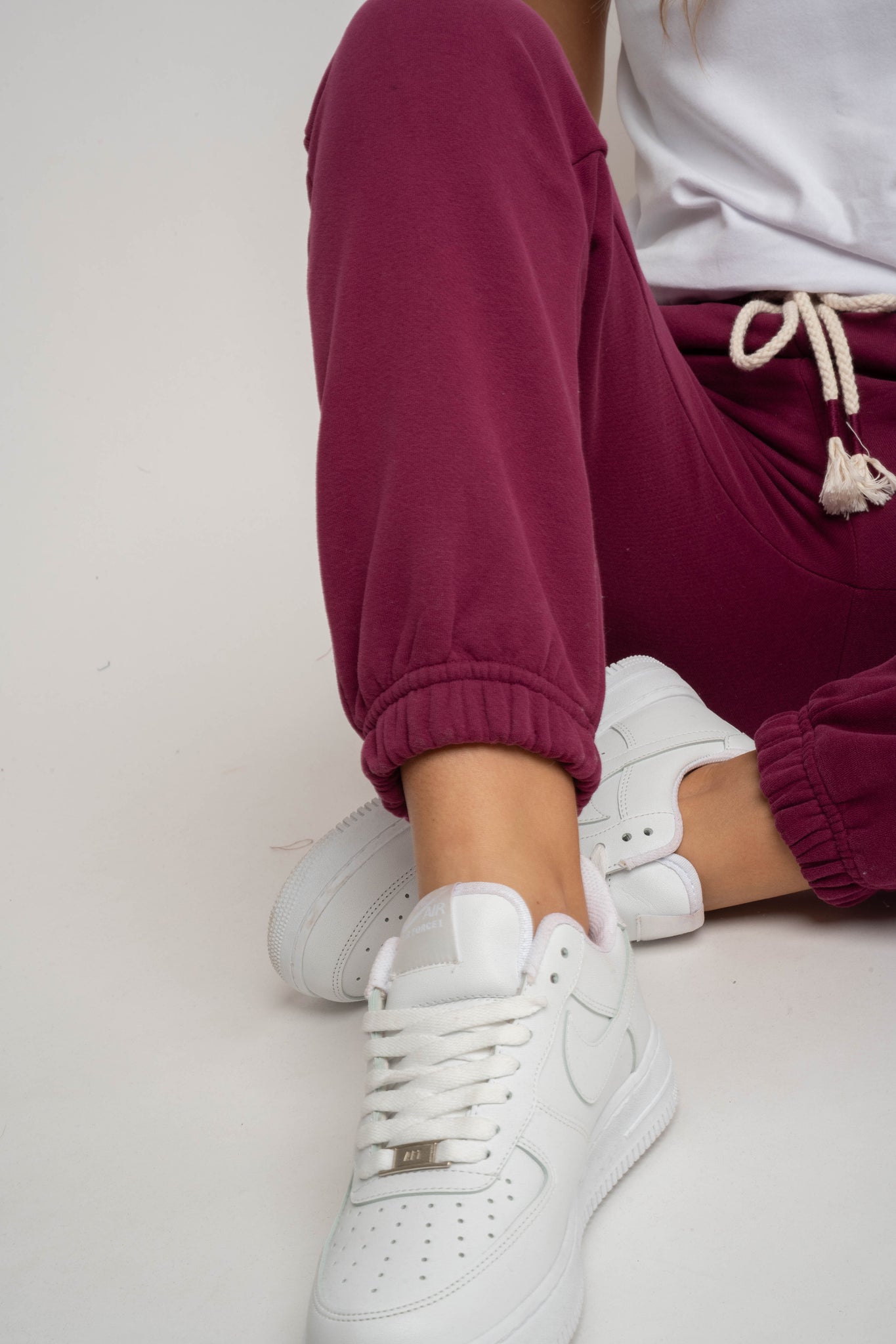 BURGUNDY REGULAR FIT SWEATPANTS - MILOS