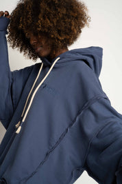 BLUZA Z KAPTUREM TYPU OVERSIZE GRANATOWA - NESCA