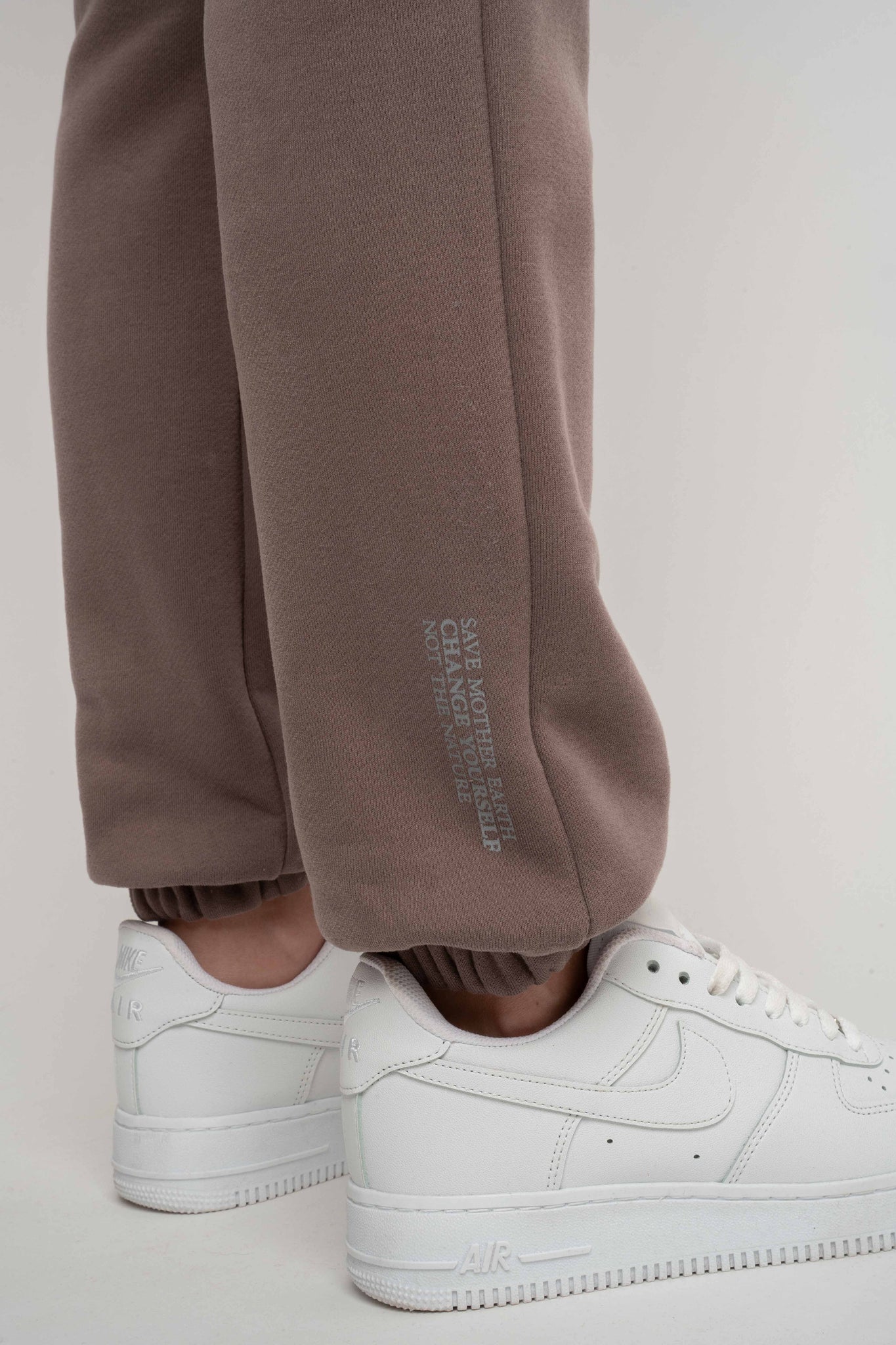 REGULAR FIT SWEATPANTS CAPPUCCINO - MILOS