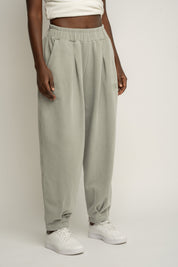 SPODNIE DRESOWE O KROJU BALLOON FIT Z EFEKTEM WASHED OLIWKOWE - RIBE PETIT