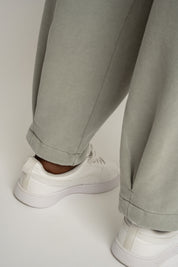 SPODNIE DRESOWE O KROJU BALLOON FIT Z EFEKTEM WASHED OLIWKOWE - RIBE PETIT