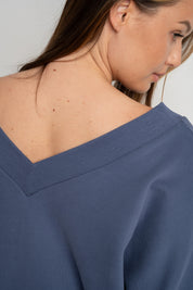 BLUZA Z DEKOLTEM OVERSIZE GRANATOWA - BISCOE