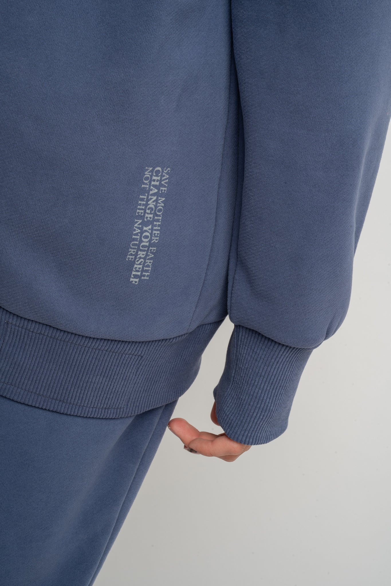 BLUZA Z DEKOLTEM OVERSIZE GRANATOWA - BISCOE