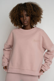 BLUZA O KROJU REGULAR FIT Z DŁUŻSZYM TYŁEM JASNORÓŻOWA - COOK