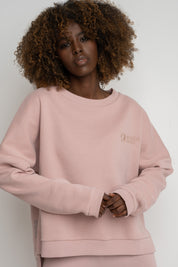 BLUZA O KROJU REGULAR FIT Z DŁUŻSZYM TYŁEM JASNORÓŻOWA - COOK