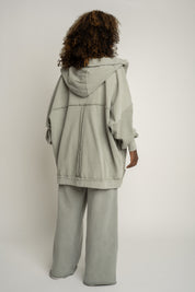 BLUZA Z EFEKTEM WASHED OLIWKOWA - LUND