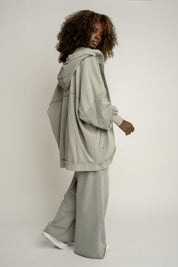 BLUZA Z EFEKTEM WASHED OLIWKOWA - LUND