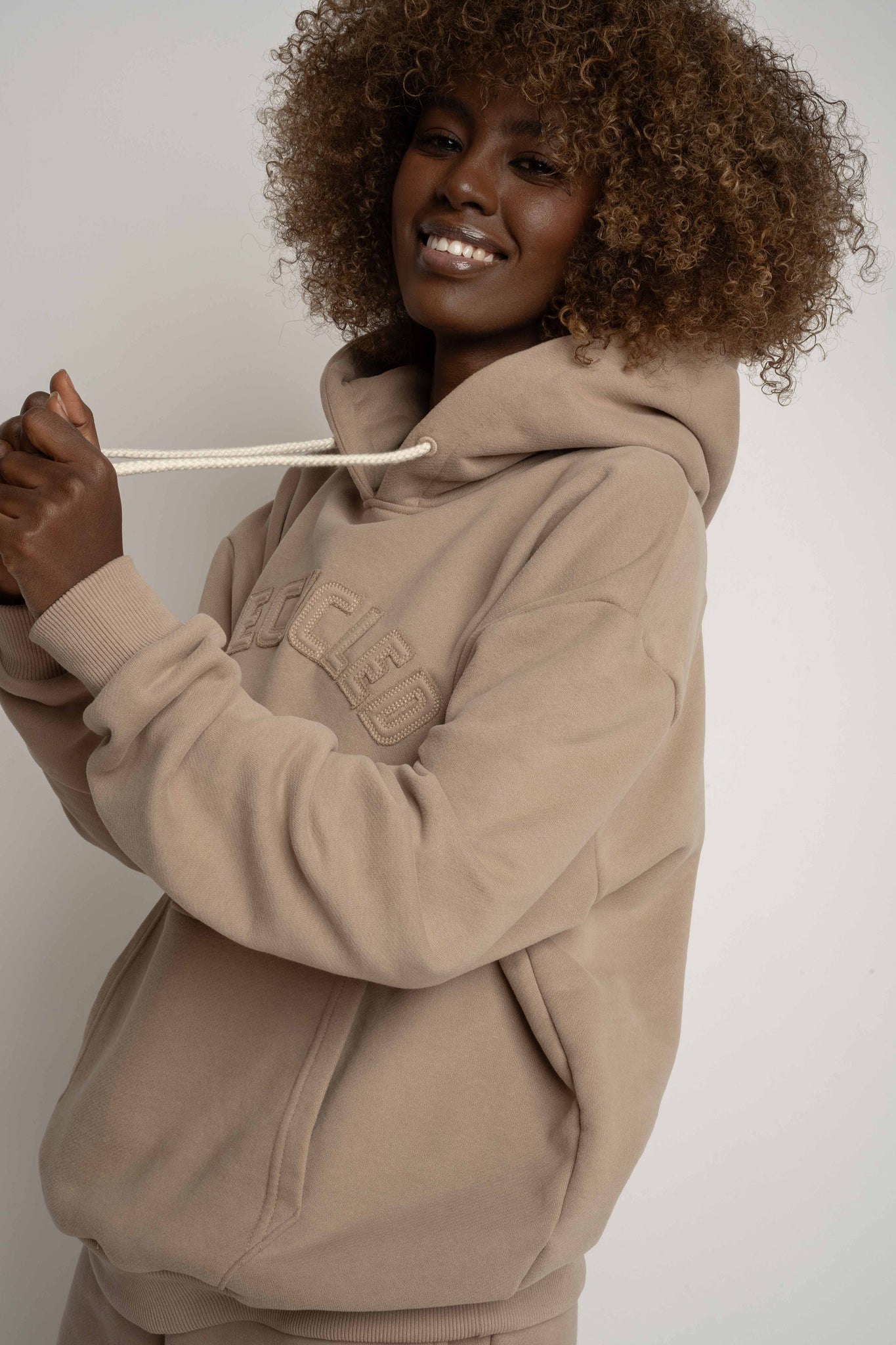 LIGHT BROWN HOODIE - MOHELI RECYCLED