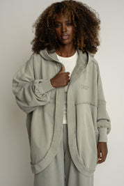 BLUZA Z EFEKTEM WASHED OLIWKOWA - LUND