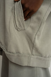 BLUZA Z EFEKTEM WASHED OLIWKOWA - LUND