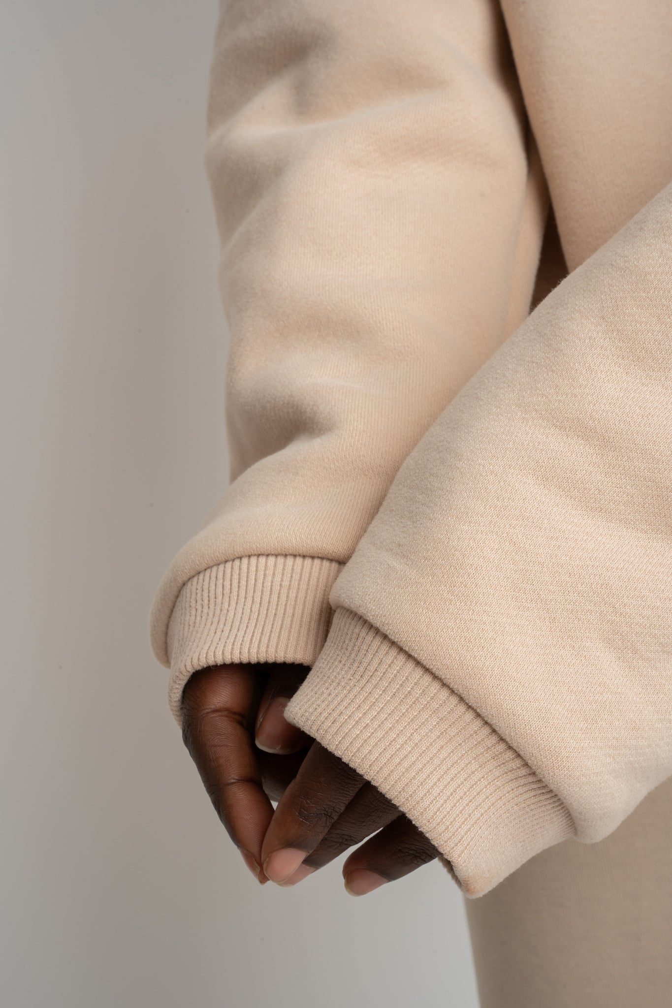 REGULAR FIT SWEATSHIRT WITH LONG BACK BEIGE - COOK