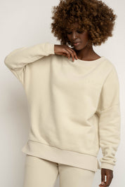 BLUZA OVERSIZE Z SZEROKIM DEKOLTEM JASNOBEŻOWA - MULL