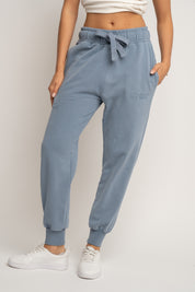 SPODNIE DRESOWE TYPU JOGGER Z EFEKTEM WASHED NIEBIESKIE - ODENSE