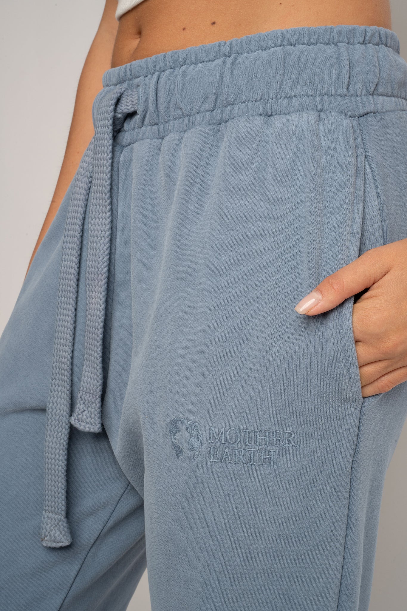 SPODNIE DRESOWE TYPU JOGGER Z EFEKTEM WASHED NIEBIESKIE - ODENSE
