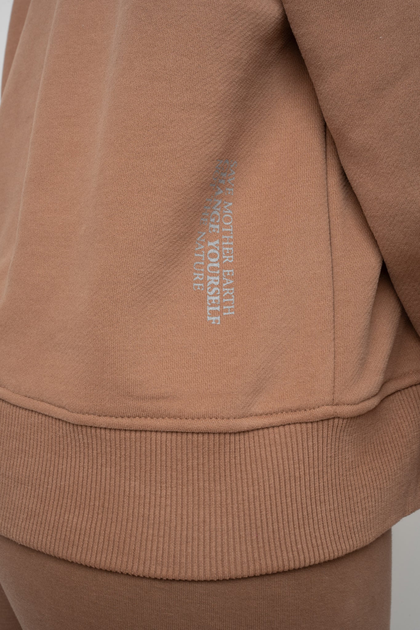BLUZA Z KAPTUREM BRĄZOWA - MURIA