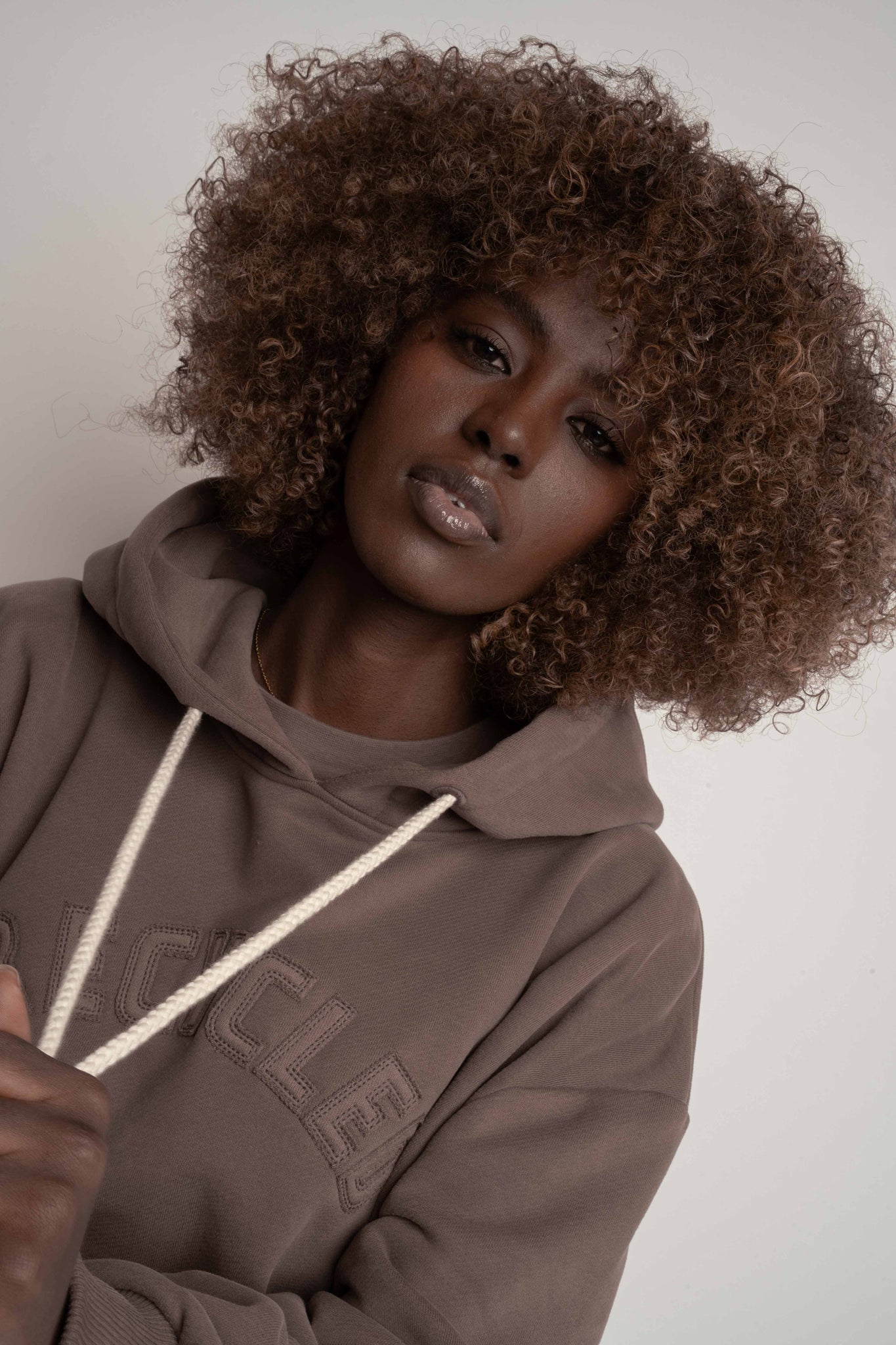 CAPPUCCINO HOODIE - MOHELI RECYCLED