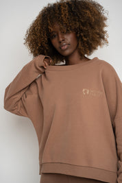 BLUZA O KROJU REGULAR FIT Z DŁUŻSZYM TYŁEM BRĄZOWA - COOK