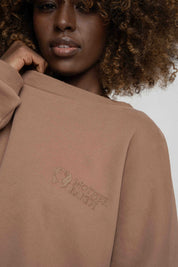 BLUZA O KROJU REGULAR FIT Z DŁUŻSZYM TYŁEM 2nd DROP BRĄZOWA  - COOK