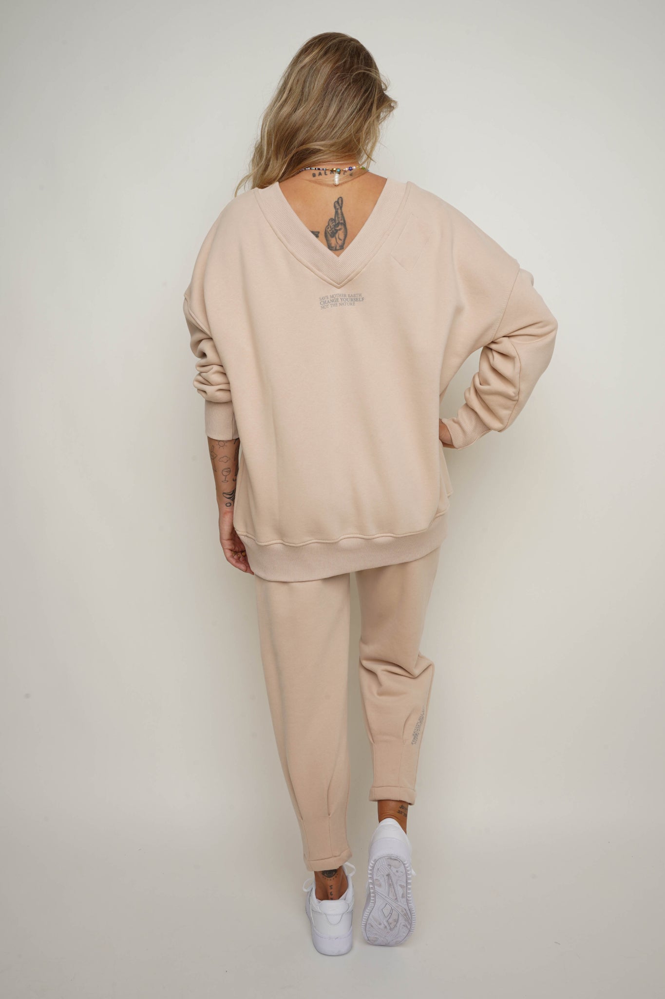 OVERSIZE BEIGE NECKLINE SWEATSHIRT - BISCOE