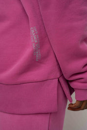 BLUZA OVERSIZE Z SZEROKIM DEKOLTEM 2nd DROP RÓŻOWA - MULL