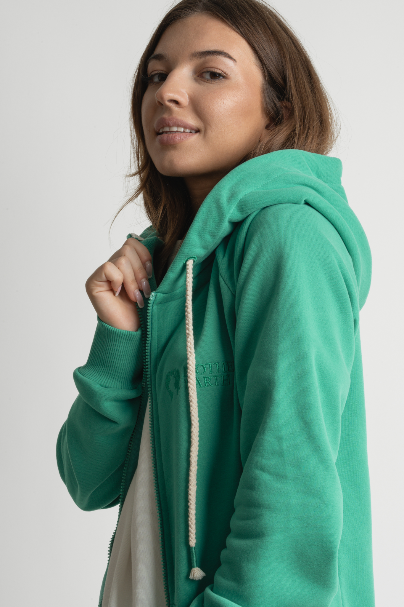 GREEN ZIPPER WITH HOOD - ARINA