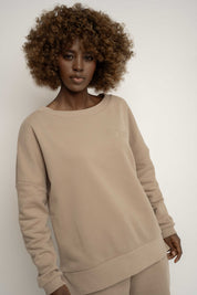 BLUZA OVERSIZE Z SZEROKIM DEKOLTEM JASNOBRĄZOWA - MULL