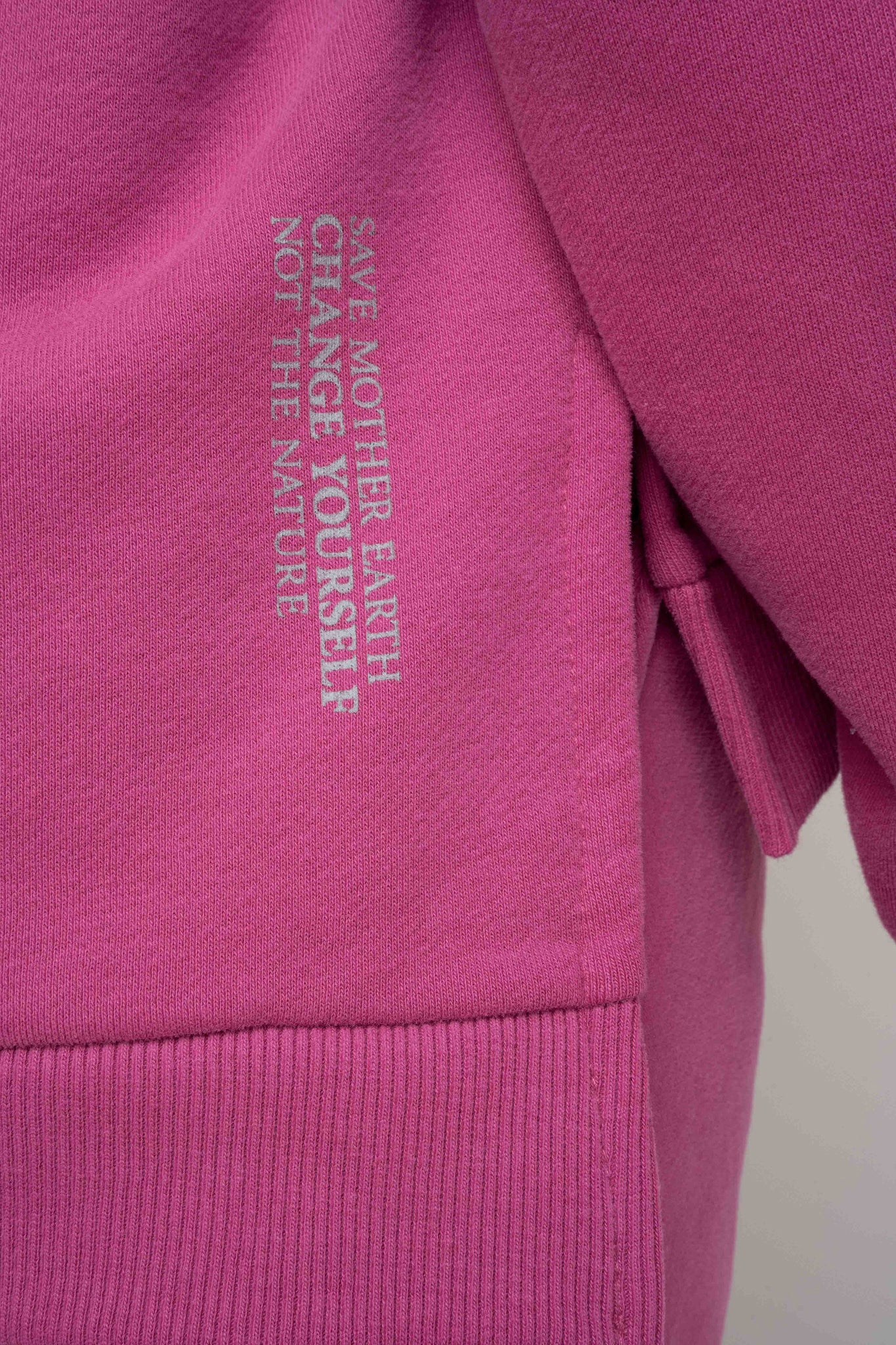 BLUZA O KROJU REGULAR FIT Z DŁUŻSZYM TYŁEM 2nd DROP RÓŻOWA - COOK