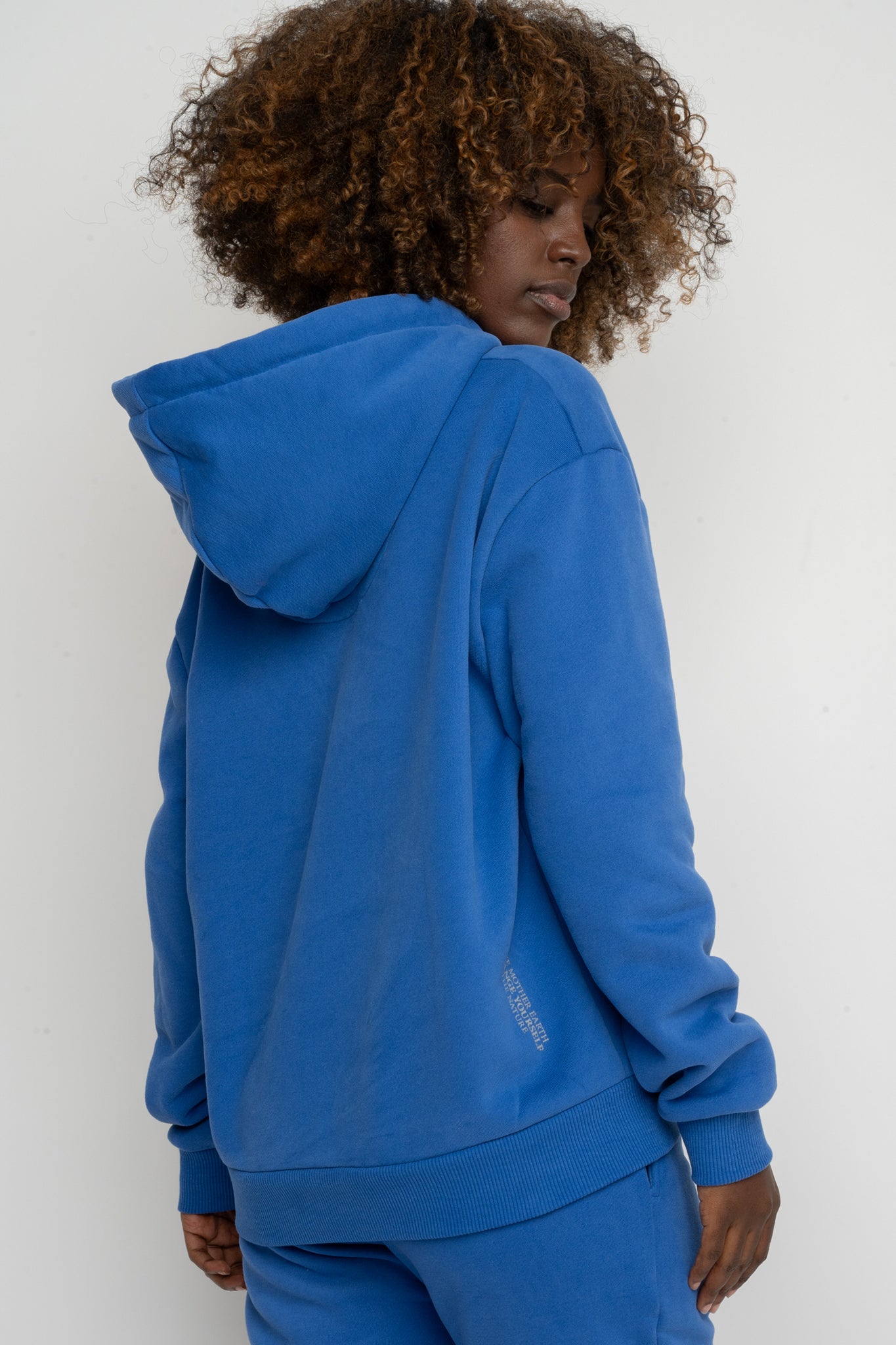 BLUZA Z KAPTUREM CHABROWA - MOHELI