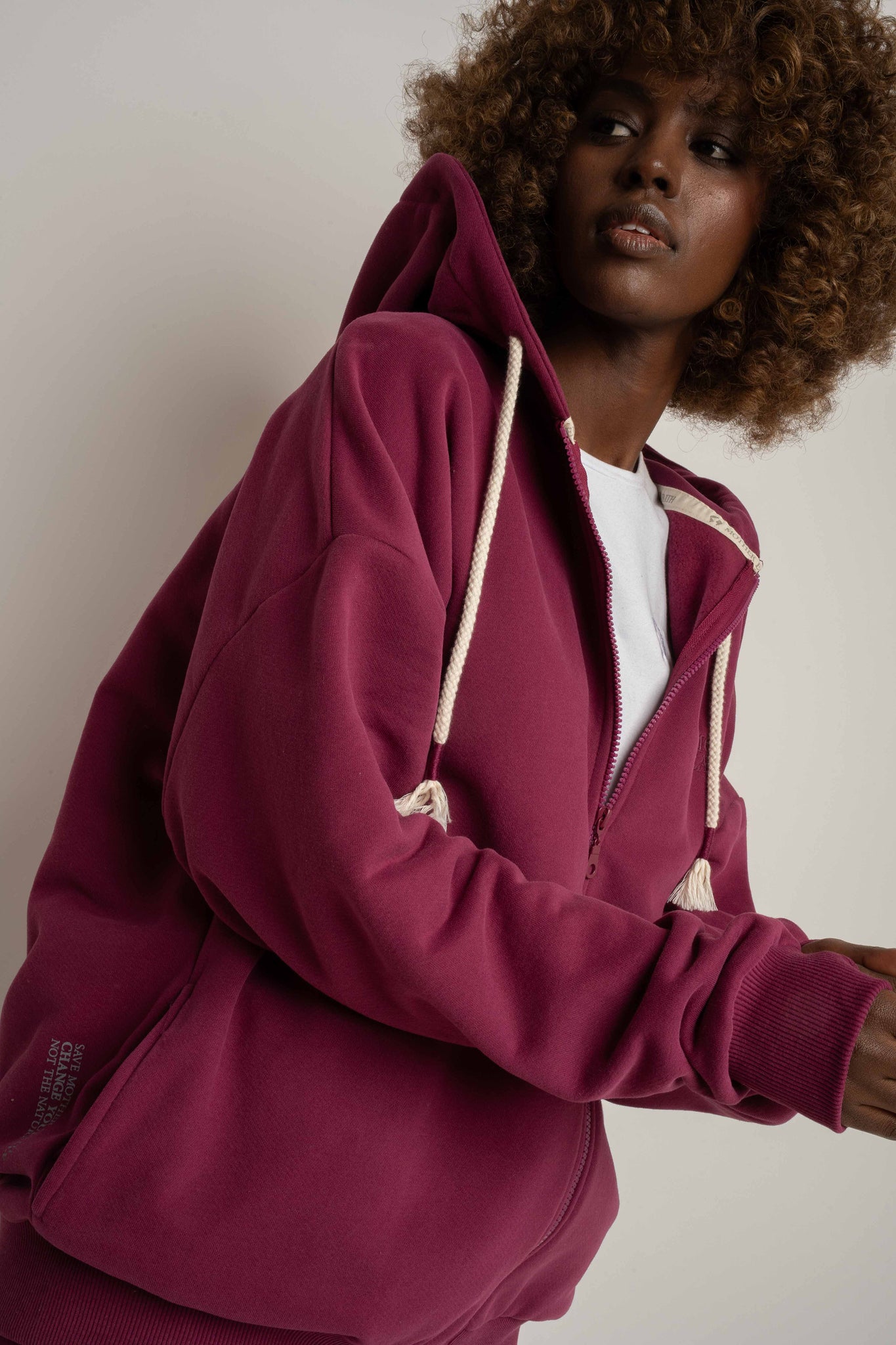 BLUZA Z KAPTUREM ROZPINANA BURGUNDOWA - NIKO