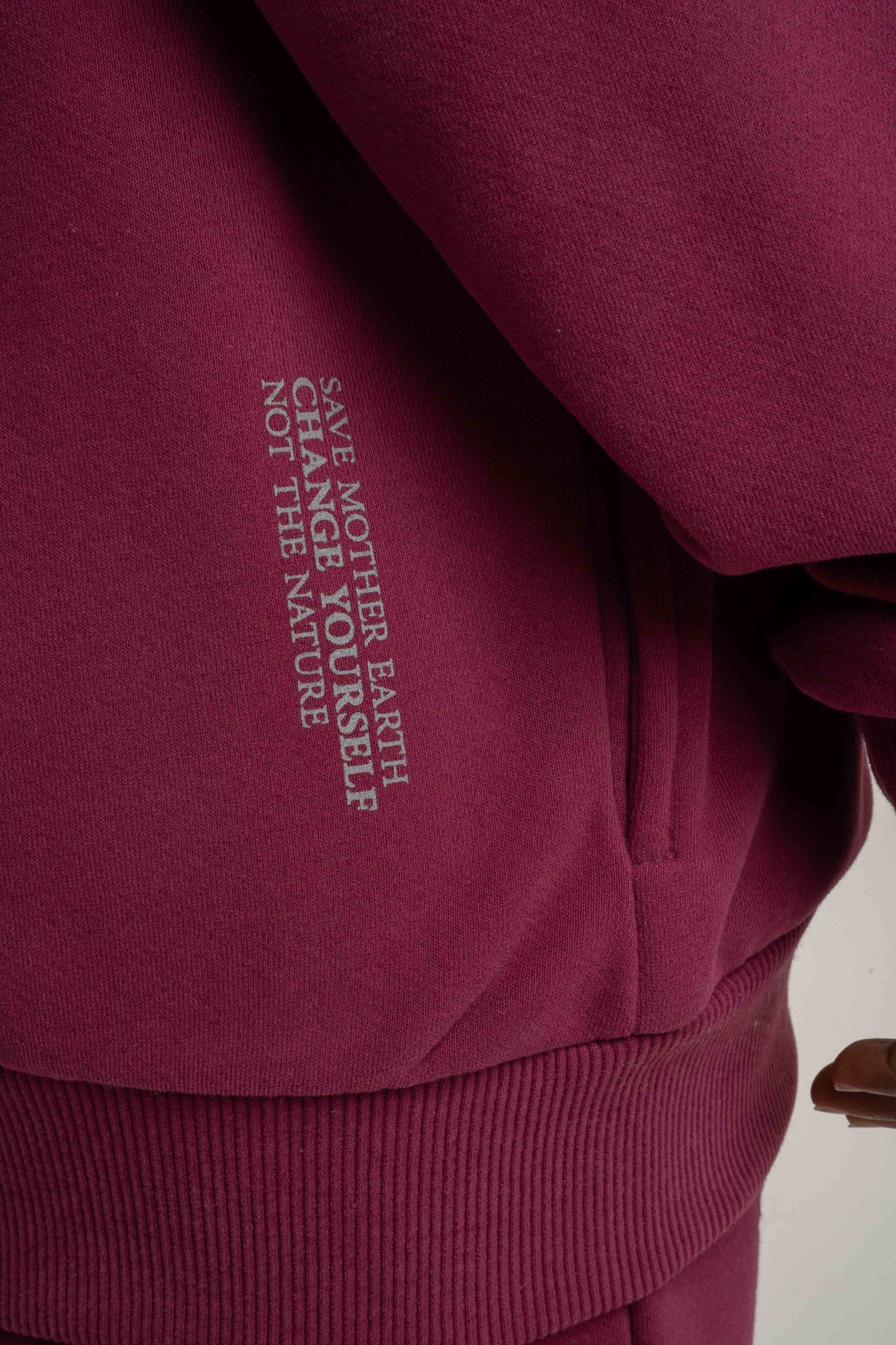 BLUZA Z KAPTUREM ROZPINANA BURGUNDOWA - NIKO