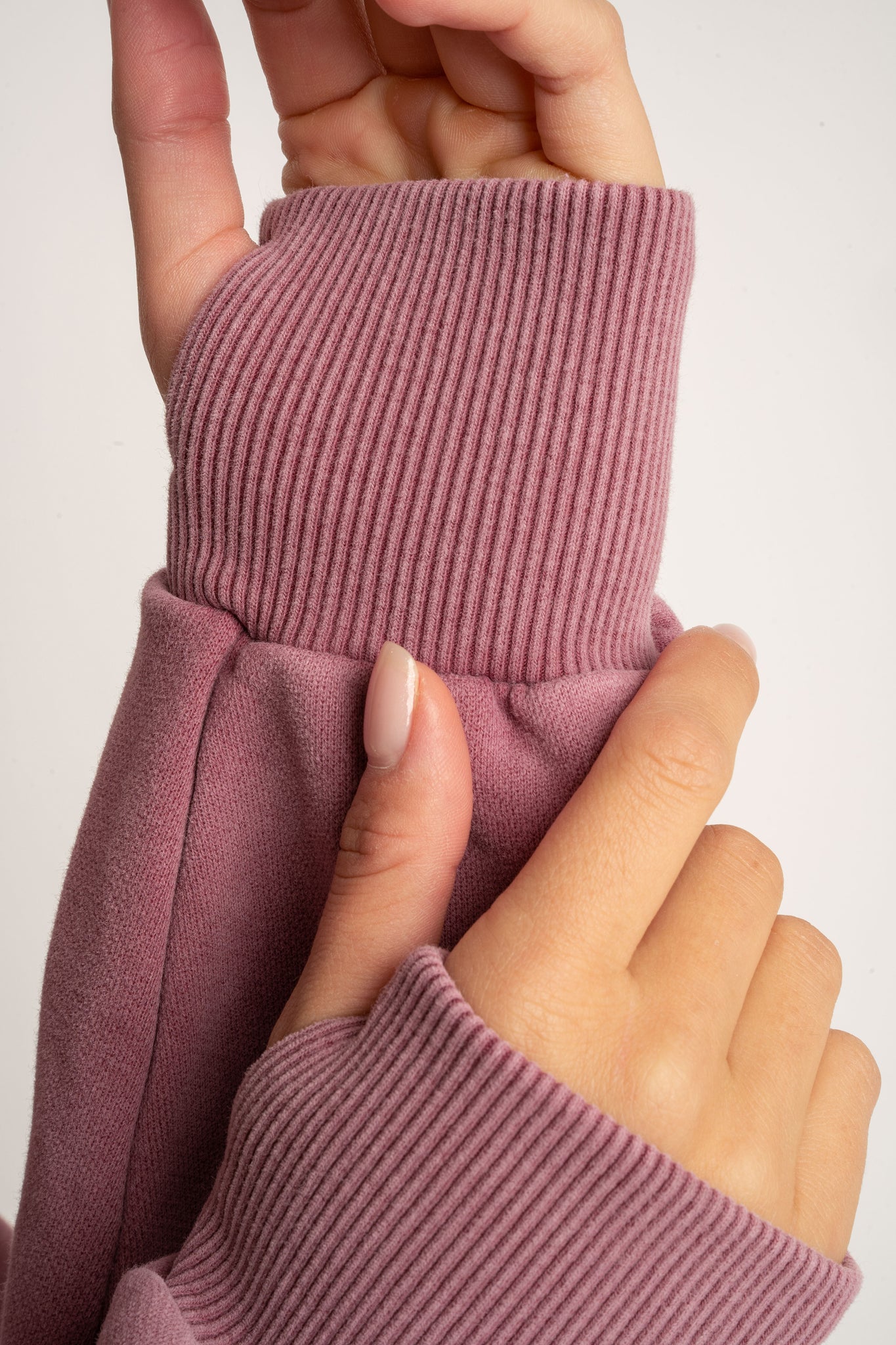 BLUZA Z KAPTUREM Z EFEKTEM WASHED ZGASZONY BURGUND - SKAGEN