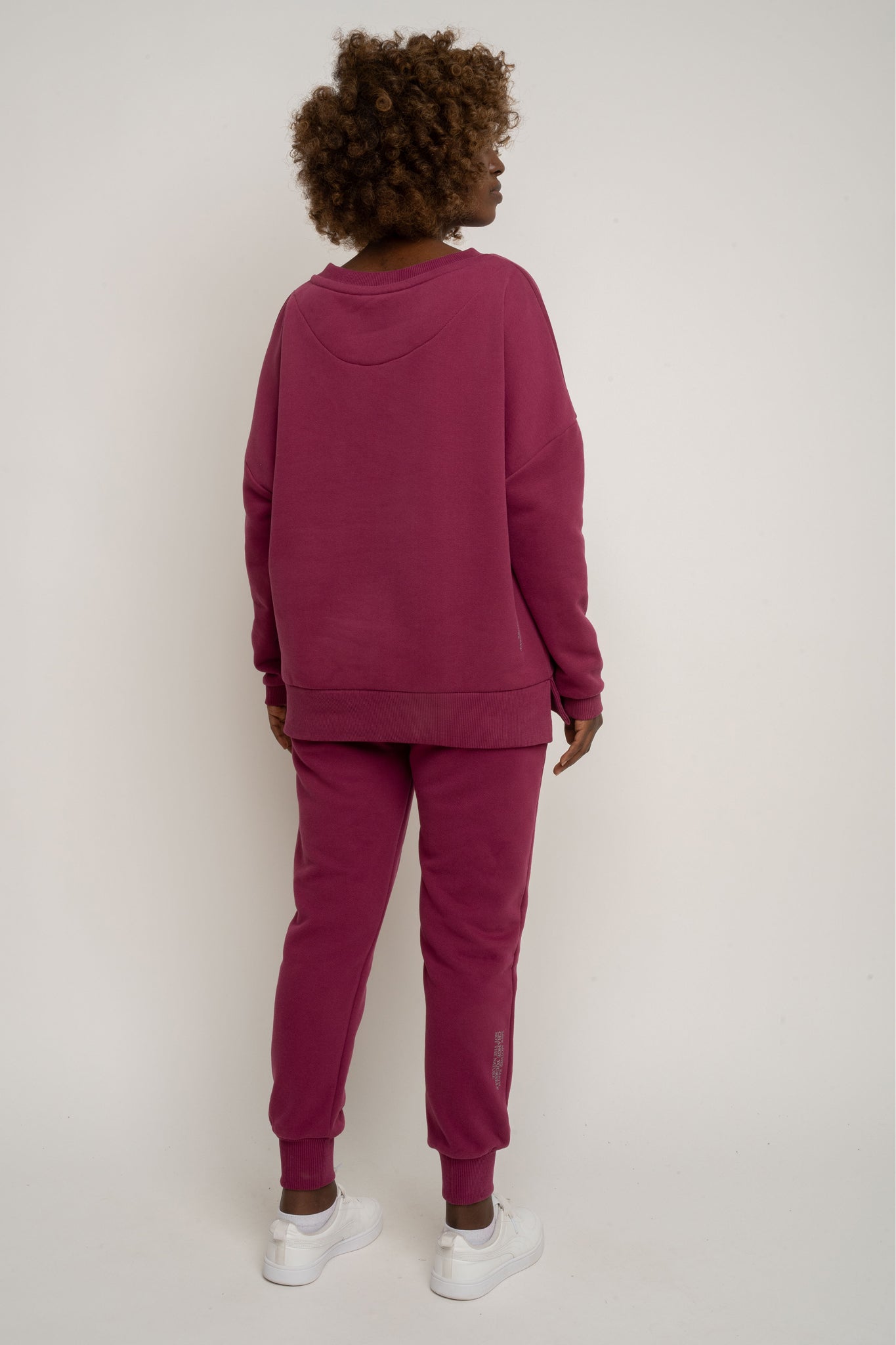 BLUZA OVERSIZE Z SZEROKIM DEKOLTEM BURGUNDOWA - MULL