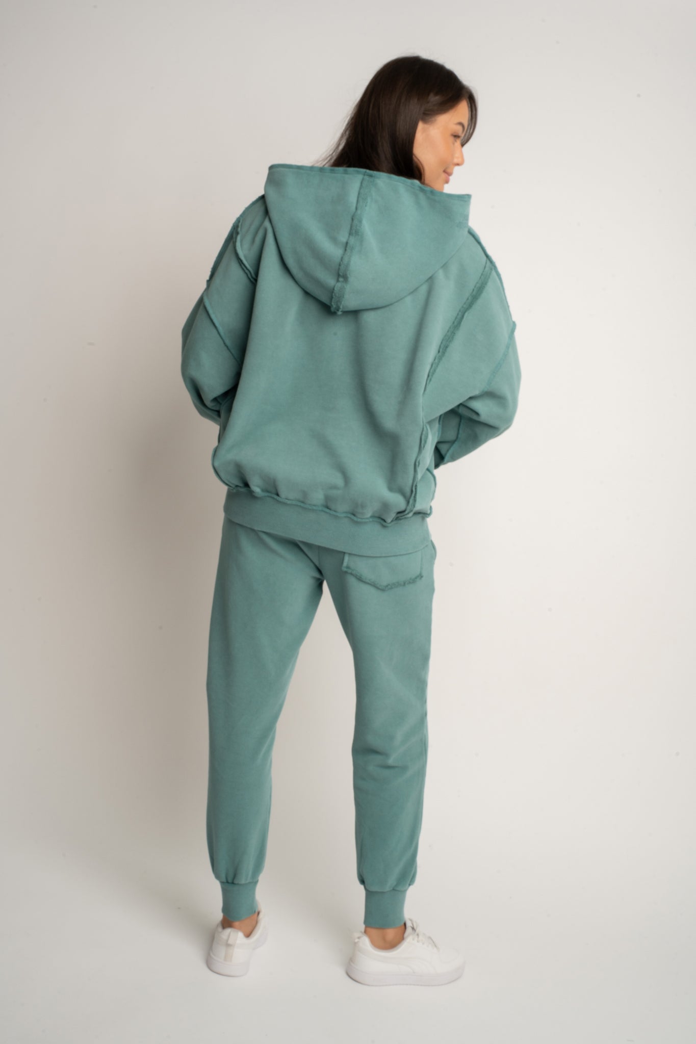 SPODNIE DRESOWE TYPU JOGGER Z EFEKTEM WASHED MORSKIE - ODENSE